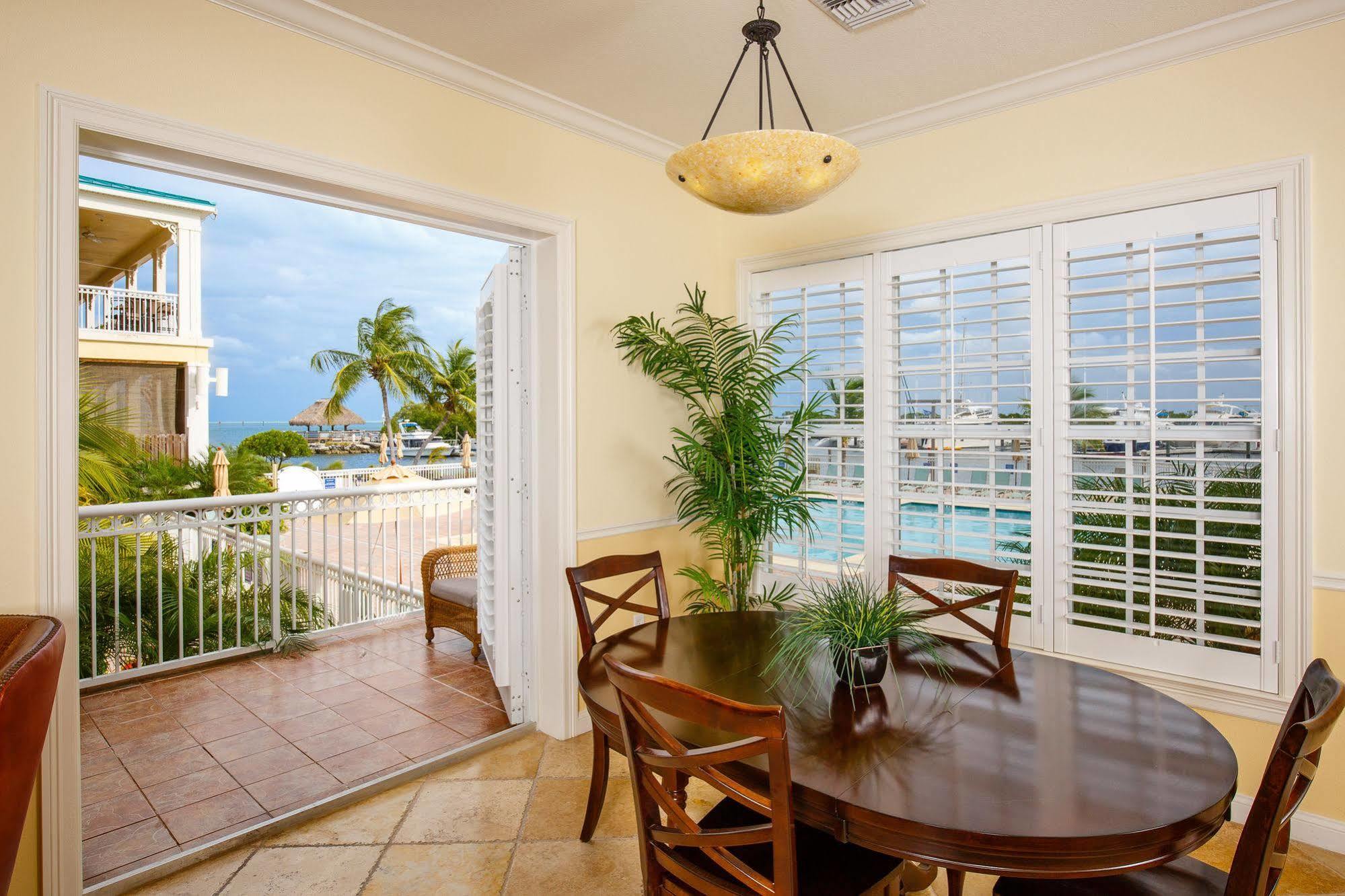 Key West Harbour Oceanfront Suites Kültér fotó